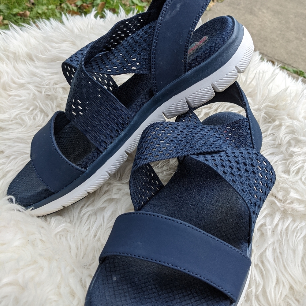 Skechers Memory Foam Navy Blue Sandals Size 8 Gem